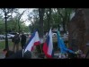 Зажигают свечи памяти жертв депортации крымских татар